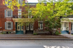 4406 Rue Boyer Montréal (Le Plateau-Mont-Royal), QC H2J 3E1