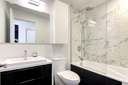 Salle de bains - 709-1188 Rue St-Antoine O., Montréal (Ville-Marie), QC 