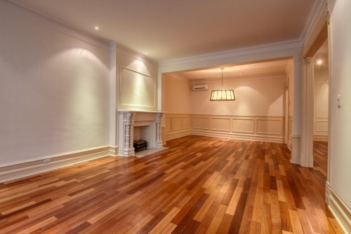 439 Av. Elm , Westmount, QC H3Y 3H9 5