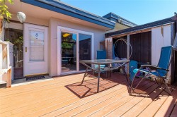 #8-3060 Harriet Rd Saanich, BC V9A 1T5