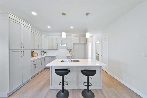 7 Parkrose Pl, St Adolphe, MB 