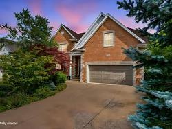 204 Southgate Drive Bedford, NS B4A 4K8
