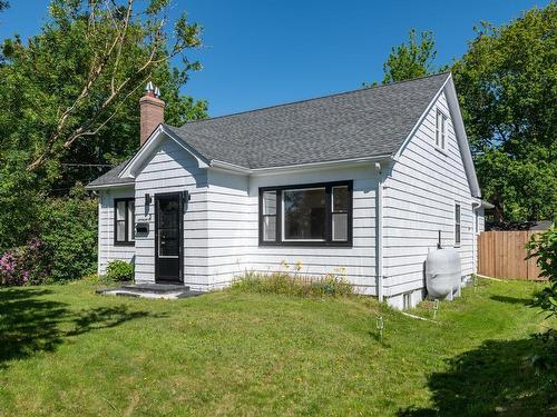 3 Scotsburn Avenue, Dartmouth, NS 