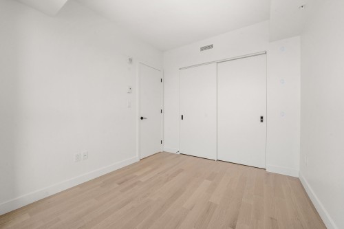 5210-1245 Rue De Bleury , Montréal (Ville-Marie), QC H3B 0C2 5