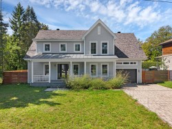 58 Av. Madsen Beaconsfield, QC H9W 4T7