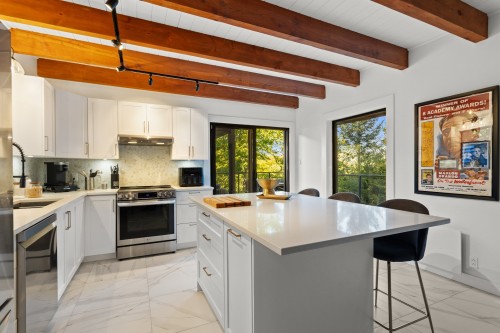 Kitchen - 37 Ch. De Beaune, Saint-Adolphe-D'Howard, QC 