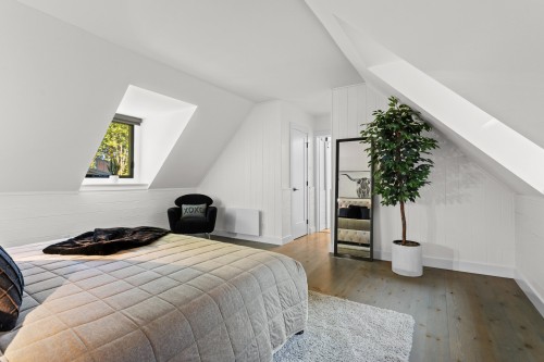 Master Bedroom - 37 Ch. De Beaune, Saint-Adolphe-D'Howard, QC 