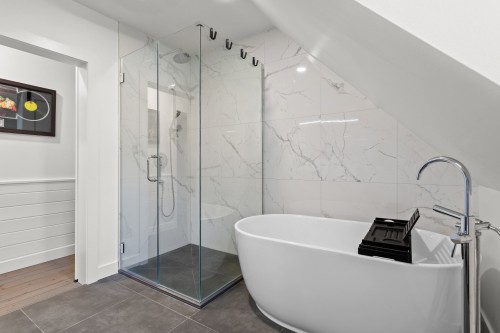 Bathroom - 37 Ch. De Beaune, Saint-Adolphe-D'Howard, QC 