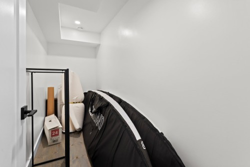 Garage - 37 Ch. De Beaune, Saint-Adolphe-D'Howard, QC 