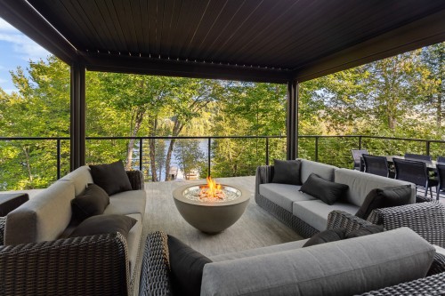 Patio - 37 Ch. De Beaune, Saint-Adolphe-D'Howard, QC 