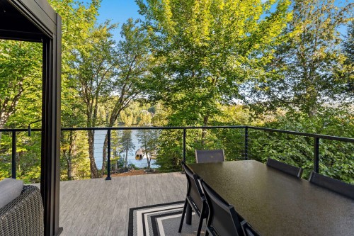 Patio - 37 Ch. De Beaune, Saint-Adolphe-D'Howard, QC 