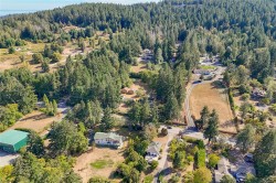 1475 McTavish Rd  North Saanich, BC V8L 5T3