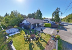 1626 Larch Rd Ucluelet, BC V0R 3A0