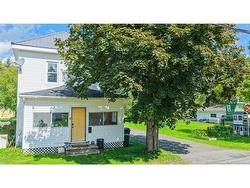 9 Tilley ST Saint Stephen, NB E3L 2T1