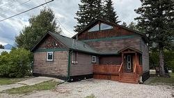 1401 8th Avenue  Fernie, BC V0B 1M0