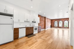 2-71 Rue Wellington N. Sherbrooke (Les Nations), QC J1H 5A9