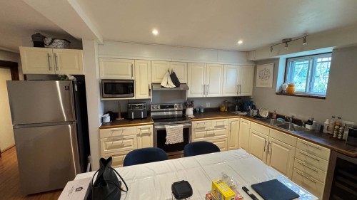 266A Av. Allion , Montréal (LaSalle), QC H8P 2C5 5