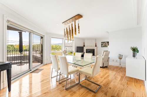 4-300 Rue du Moulin , Magog, QC J1X 7H8 5