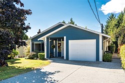723 Miller Ave Saanich, BC V8Z 3C9