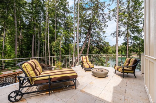 3973 Cove Rd, Ladysmith, BC 