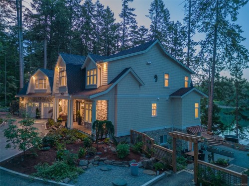 3973 Cove Rd, Ladysmith, BC 