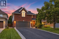 48 BRIDGEPORT Crescent Hamilton, ON L9K 1K4