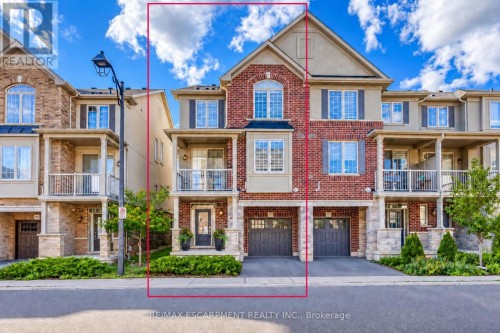 393 GRANTHAM COMMON  Oakville, ON L6H 7E3