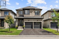 915 EMBANKMENT STREET  Ottawa, ON K2S 2P6