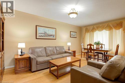light fixture - 210 Shelley Drive, Kitchener, ON 