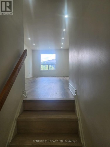 52 RUSTHALL WAY , Brampton, Ontario L6V 3R6 2