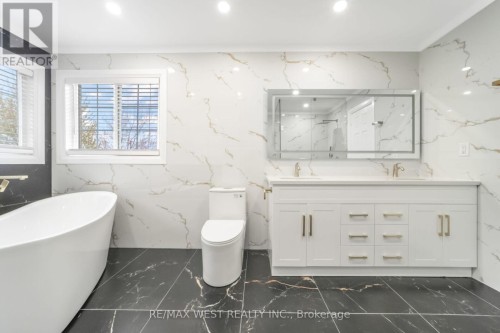 5843 Rainspring Drive, Mississauga, ON 