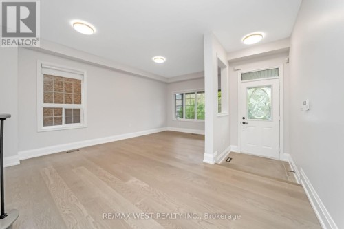 5843 Rainspring Drive, Mississauga, ON 