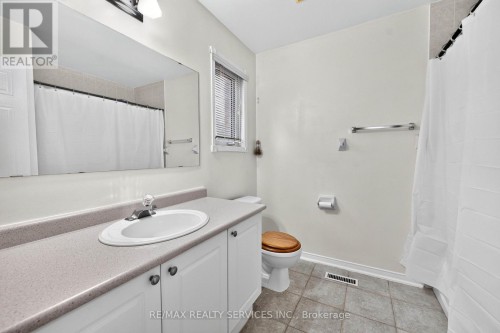 703 Twain Avenue, Mississauga, ON 