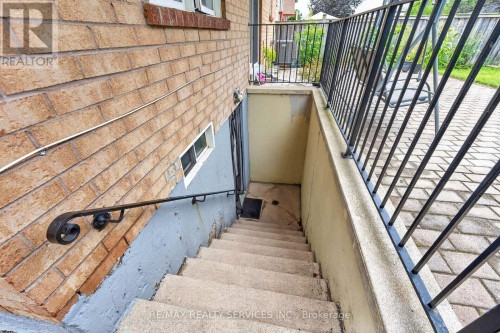 703 Twain Avenue, Mississauga, ON 