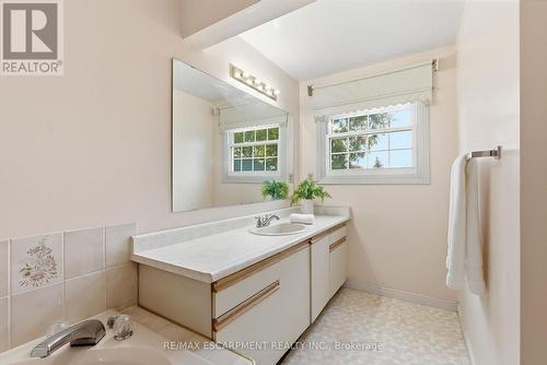 158 Rushdale Drive, Hamilton, ON 