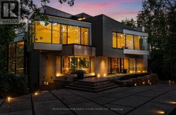 60 FOREST RIDGE ROAD Richmond Hill, ON L4E 3L8