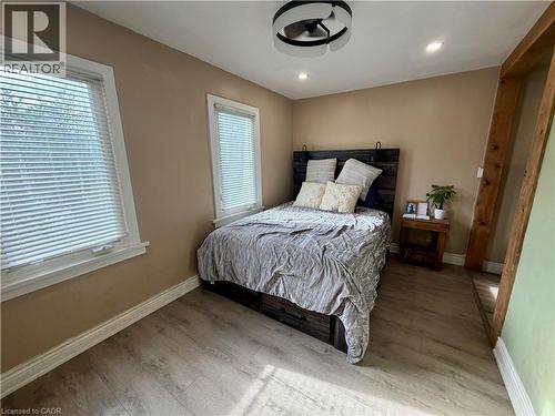 primary bedroom with amazing dressing room - 94 Howard Avenue, Hamilton, ON 