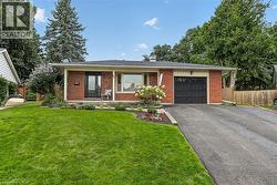 27 SILCOX Place Woodstock, ON N4S 8M8