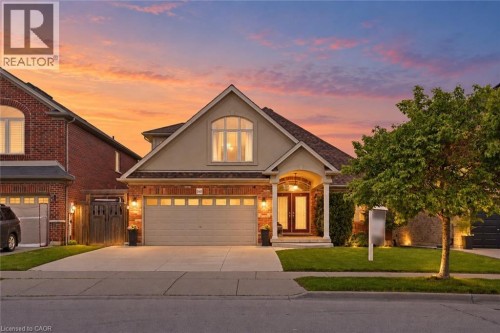 160 FESTIVAL Way  Binbrook, ON L0R 1C0