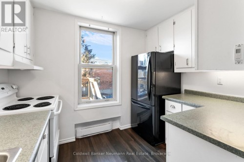 A - 56 YARMOUTH STREET , Guelph (Downtown), Ontario N1H 4G3 3