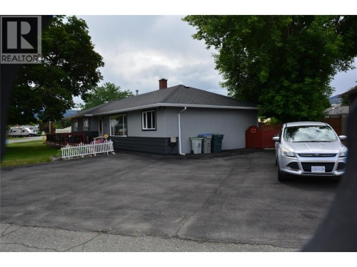 601 REGINA Avenue  Kamloops, BC V2B 1N6