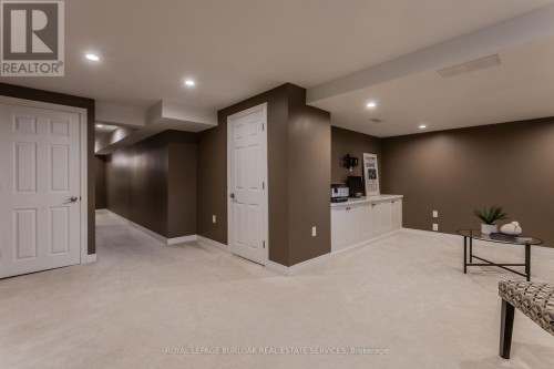 4 - 2410 Woodward Avenue, Burlington, ON 