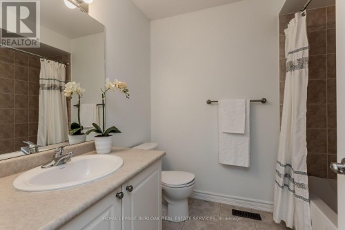 4 - 2410 Woodward Avenue, Burlington, ON 