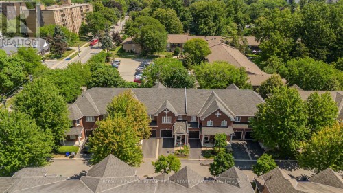 4 - 2410 Woodward Avenue, Burlington, ON 