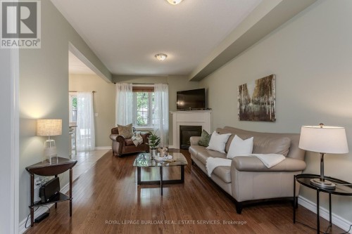 4 - 2410 Woodward Avenue, Burlington, ON 