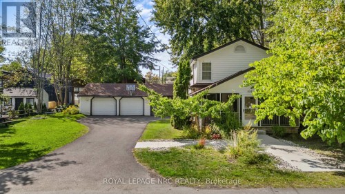 351 EASTWOOD AVENUE , Fort Erie (Crystal Beach), Ontario L0S 1B0 2