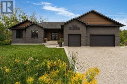 1016 LAKESHORE ROAD E Oro-Medonte, ON L0L 1T0