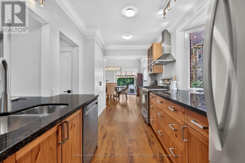 21 Cumberland Drive, Mississauga, ON 