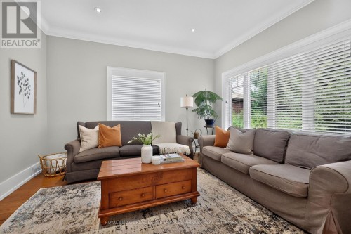 21 Cumberland Drive, Mississauga, ON 