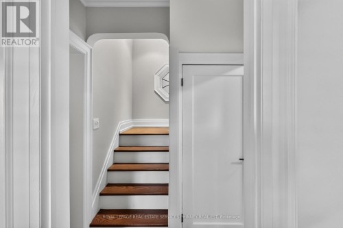 21 Cumberland Drive, Mississauga, ON 